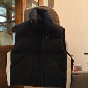 Banana republic L large black white down puffervest worn once